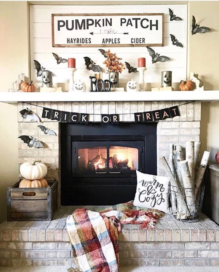 Halloween decor trends flying paper bats Halloween mantle