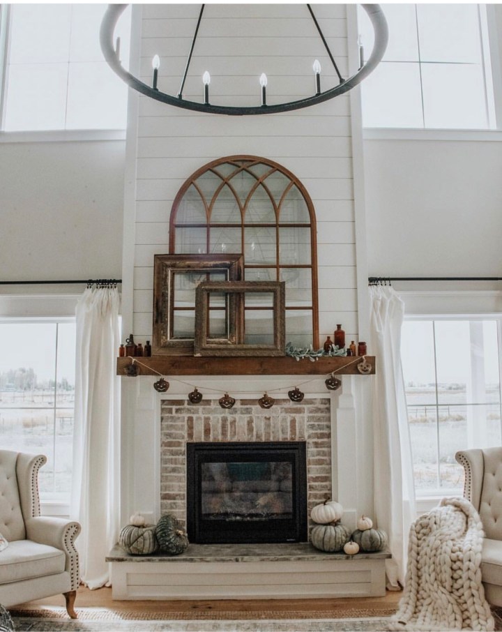 Halloween decor trends flying paper bats Halloween mantlE