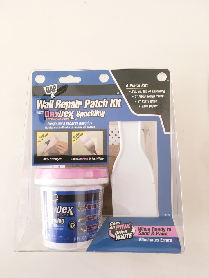 How to repair a wall 