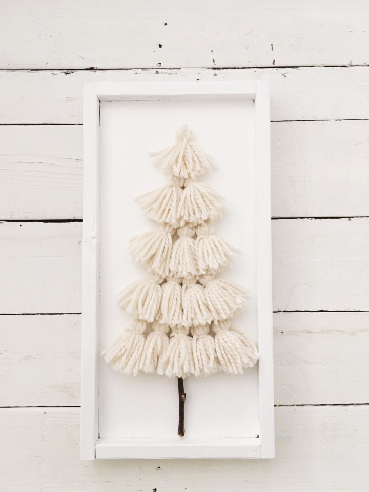 DIY Yarn Tassel Christmas Tree Wood Sign Handmade Christmas DIY Christmas